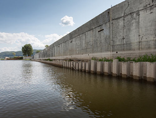 Берегоукрепление